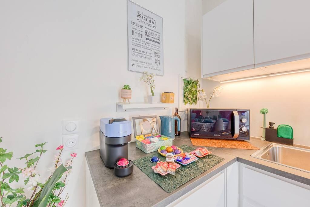 Apartament Easy Paris Visit Metro & Parking Saint-Ouen  Zewnętrze zdjęcie